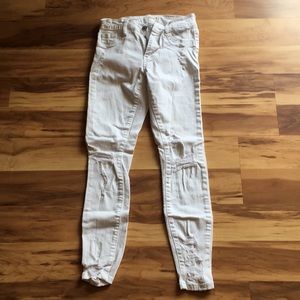 White denim ripped jeans